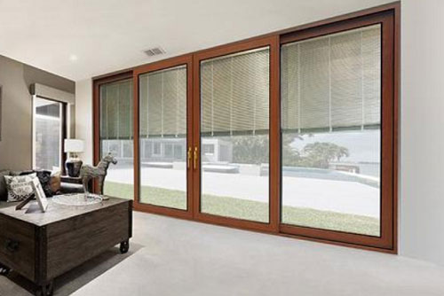 门窗行业摆脱价格战 专注多元化发展(图1) 长期价格战不靠谱 门窗行业还需良性发展